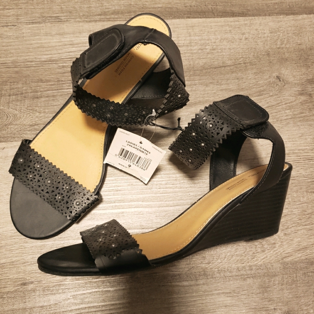 Black dressy wedge sandals